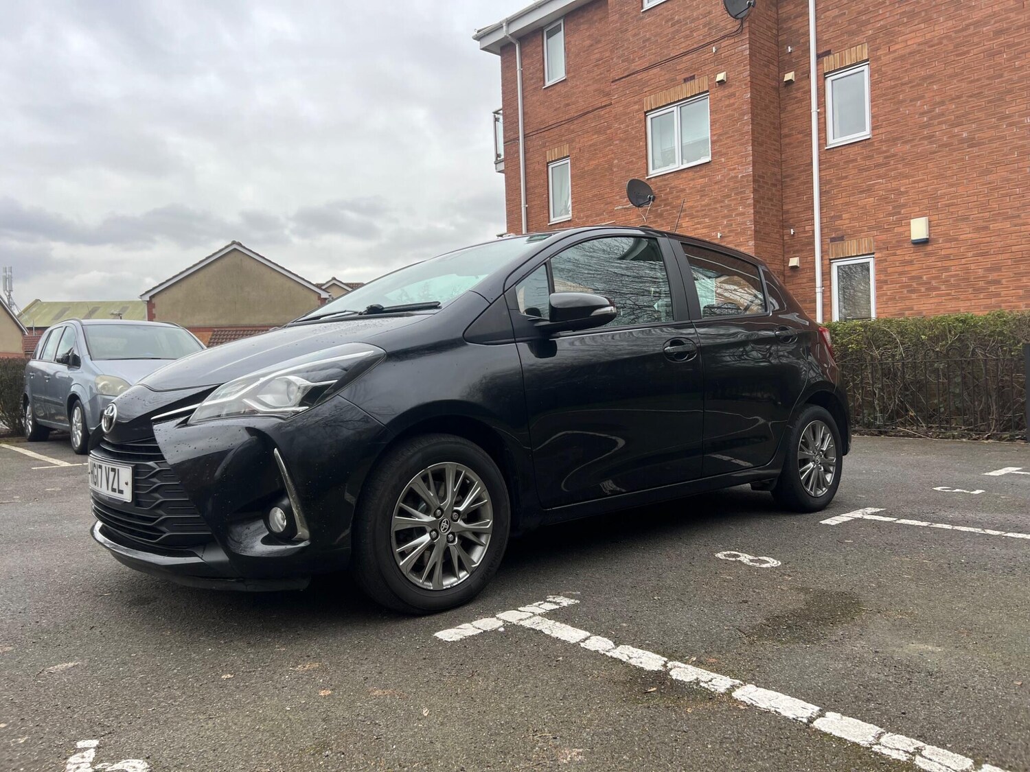 Used Toyota Yaris 2017 for sale - 78172227: Photo 29