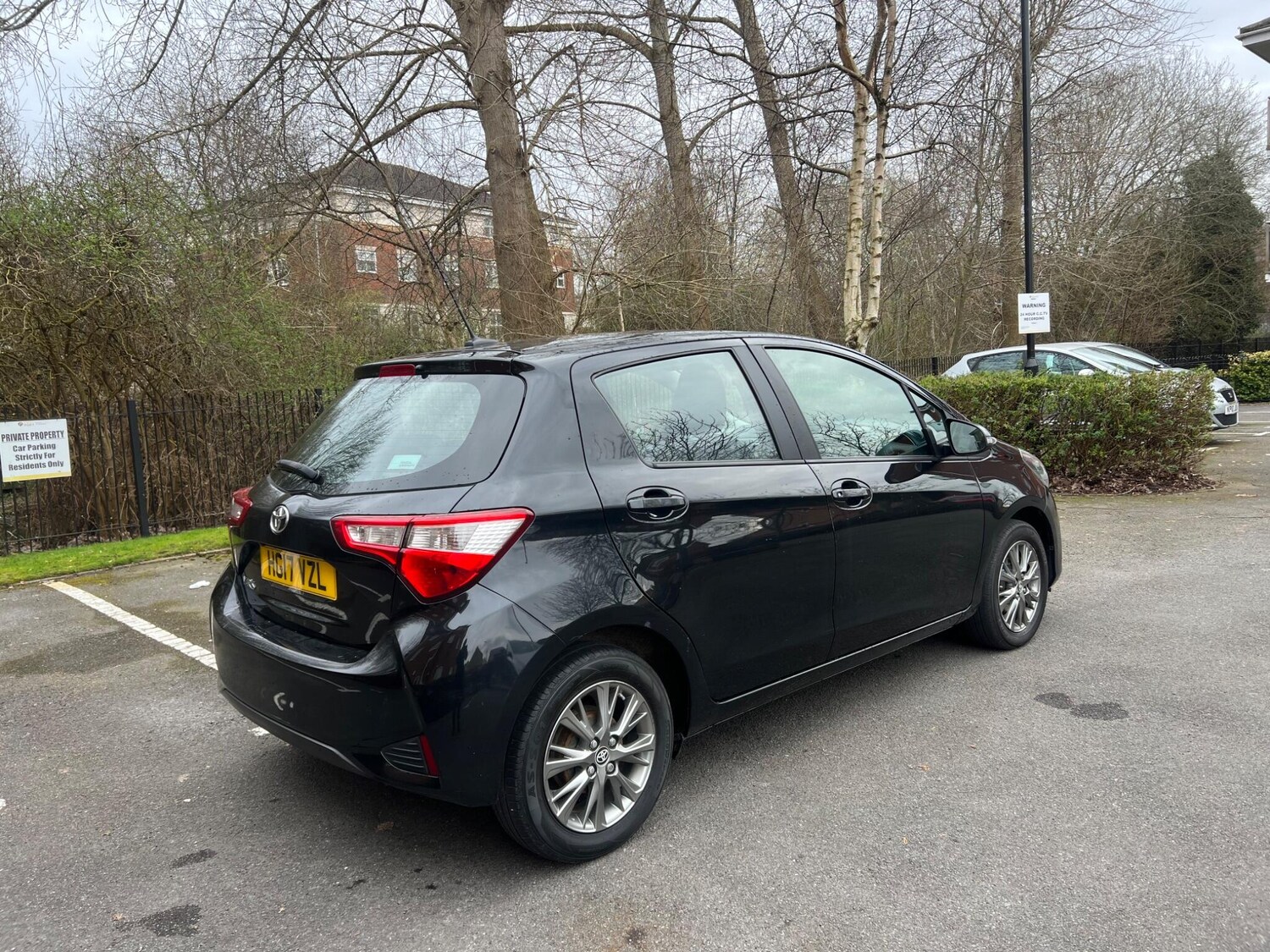 Used Toyota Yaris 2017 for sale - 78172227: Photo 6