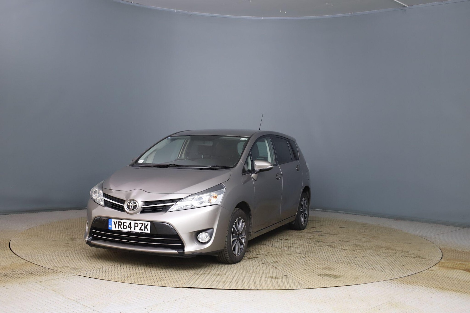 Used Toyota Verso 2014 for sale - 77575990: Photo 3