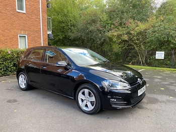 Volkswagen - Golf