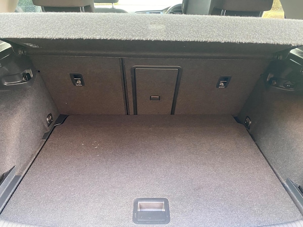 Used Volkswagen Golf 2015 for sale - 76021106: Photo 32