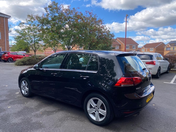 Used Volkswagen Golf 2015 for sale - 76021106: Photo 4