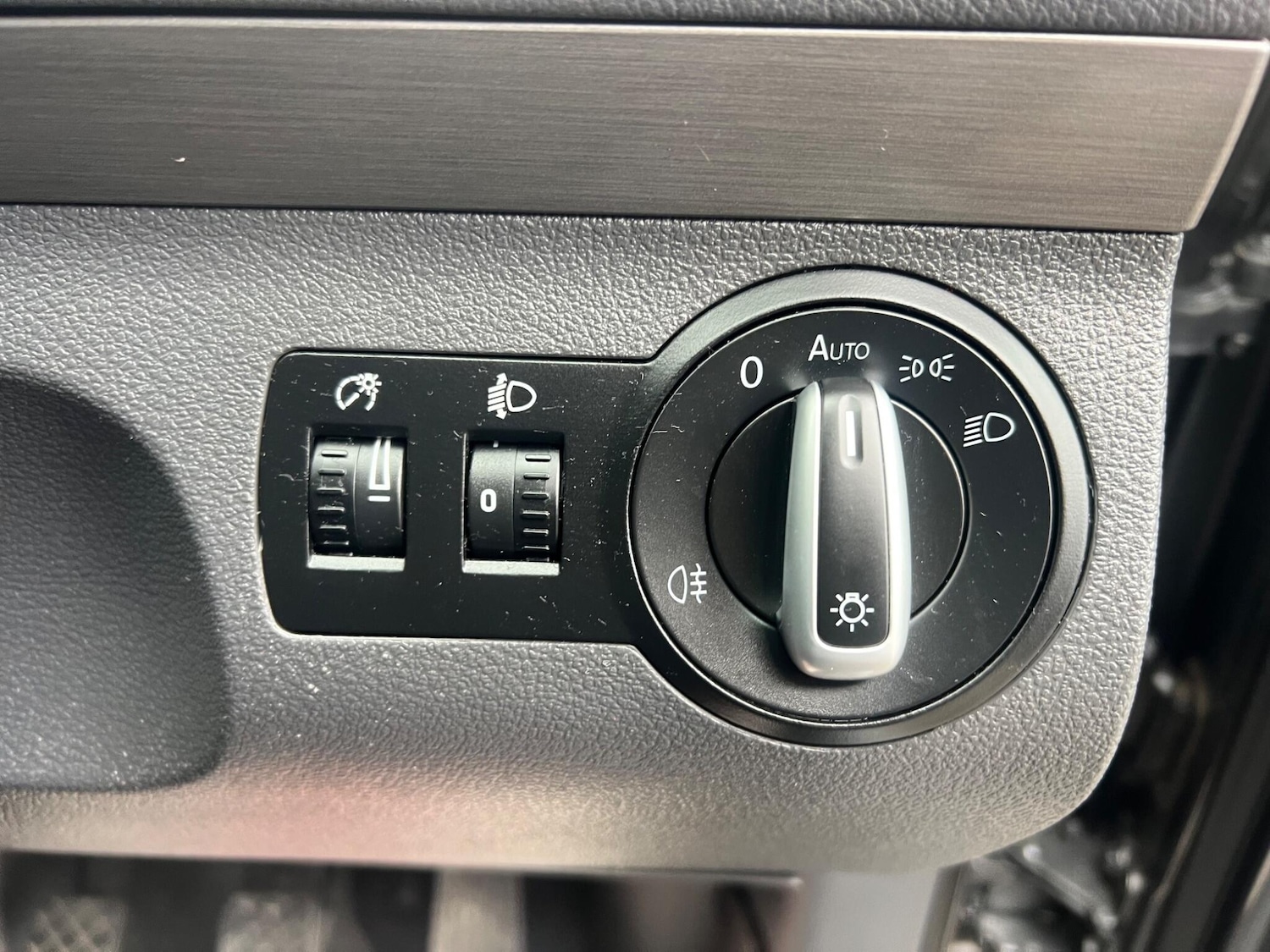 Used Volkswagen Touran 2013 for sale - 77685180: Photo 22