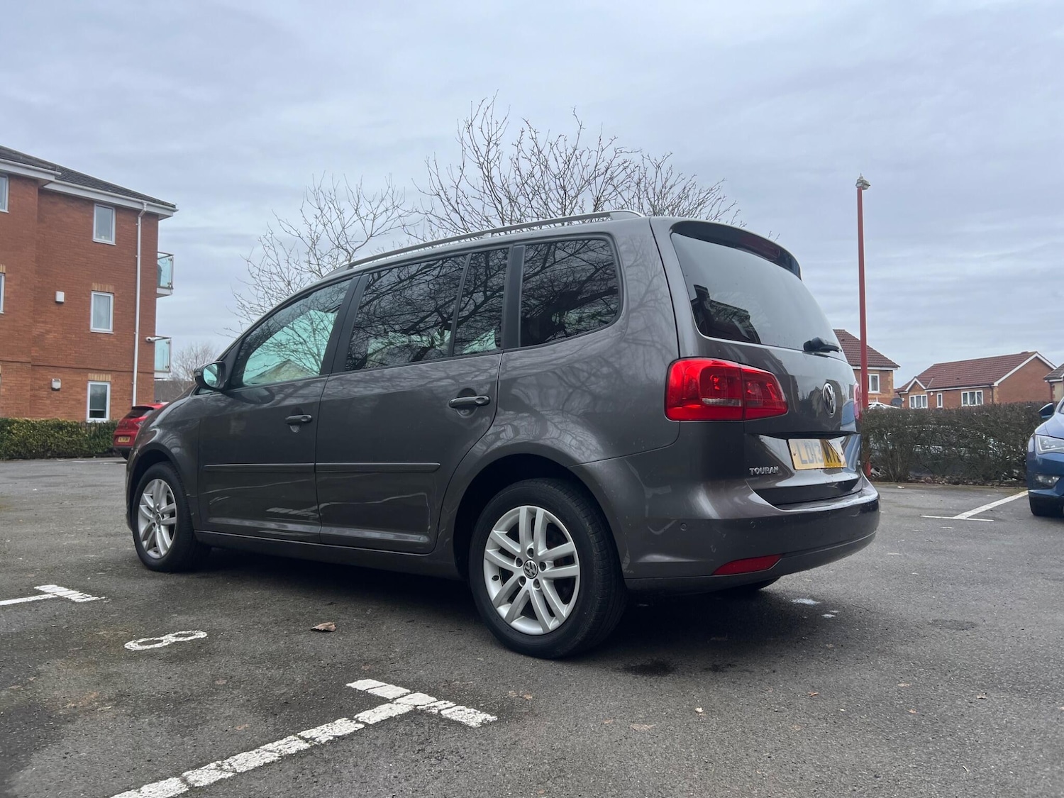 Used Volkswagen Touran 2013 for sale - 77685180: Photo 32