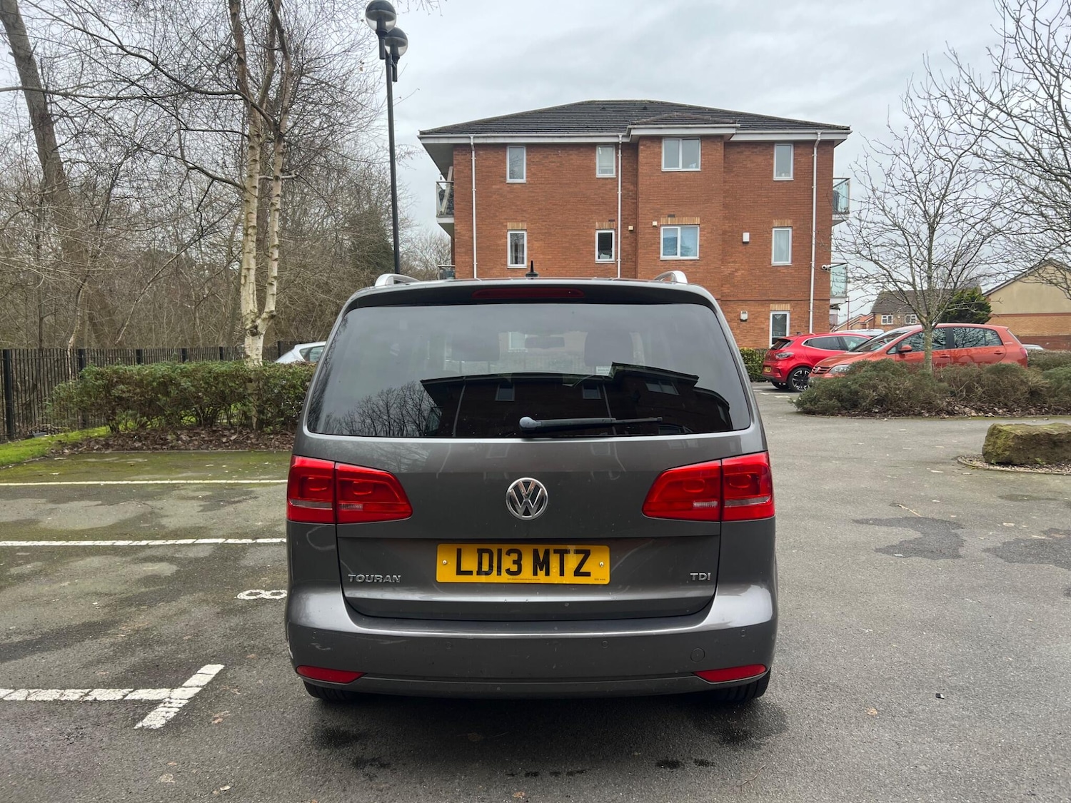 Used Volkswagen Touran 2013 for sale - 77685180: Photo 5