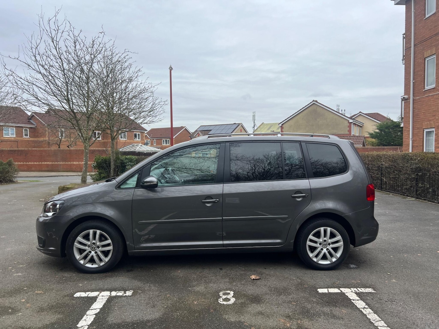 Used Volkswagen Touran 2013 for sale - 77685180: Photo 7