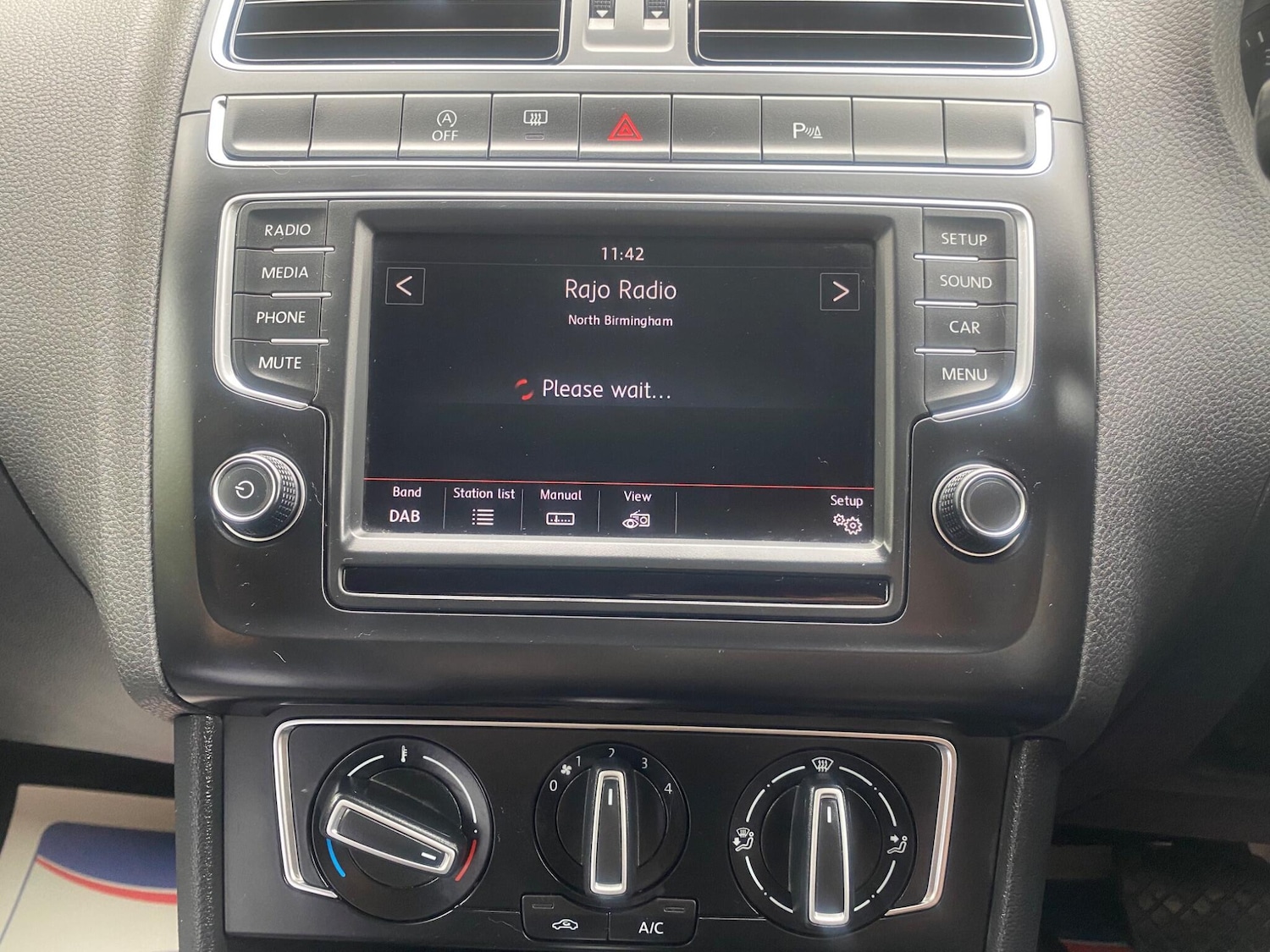 Used Volkswagen Polo 2015 for sale - 76633560: Photo 17