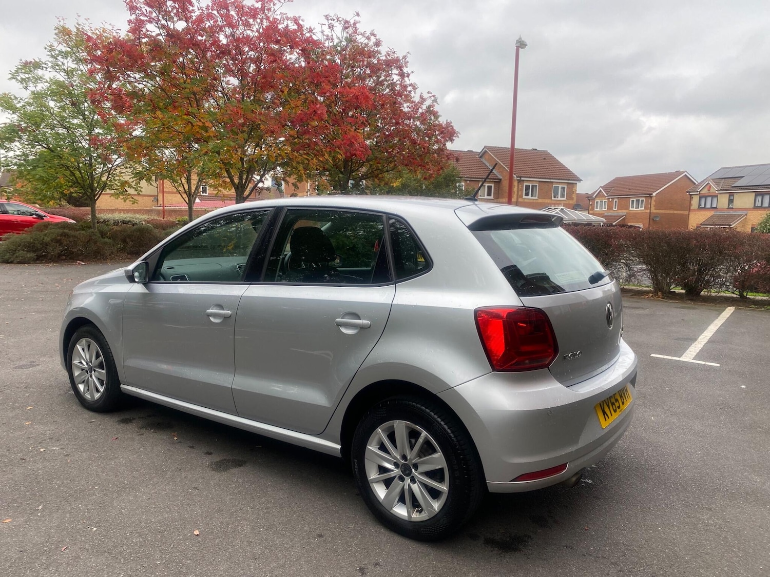 Used Volkswagen Polo 2015 for sale - 76633560: Photo 4