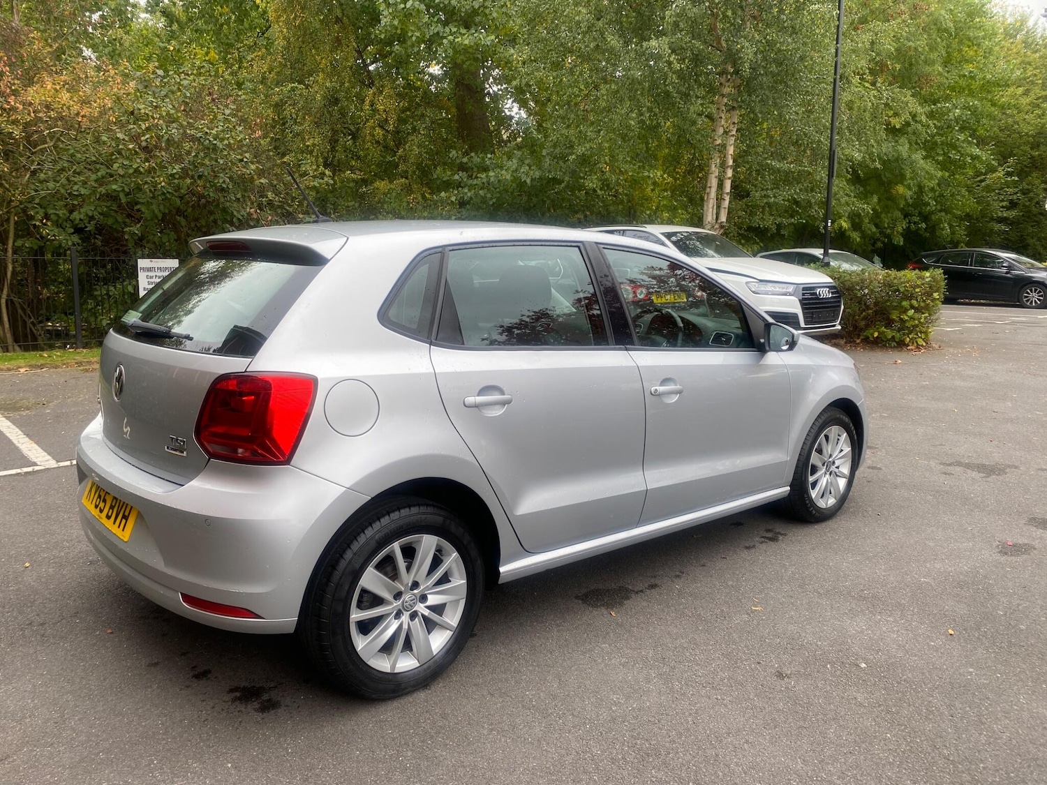 Used Volkswagen Polo 2015 for sale - 76633560: Photo 6