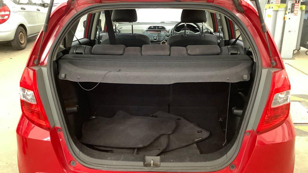Used Honda Jazz 2011 for sale - 76060576: Photo 12