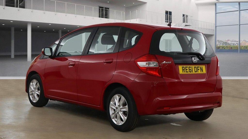 Used Honda Jazz 2011 for sale - 76060576: Photo 3