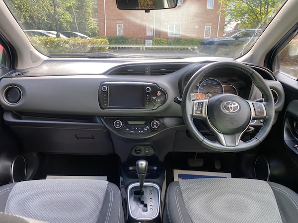 Used Toyota Yaris 2016 for sale - 75757388: Photo 11