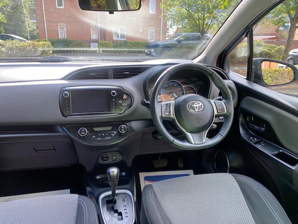 Used Toyota Yaris 2016 for sale - 75757388: Photo 13
