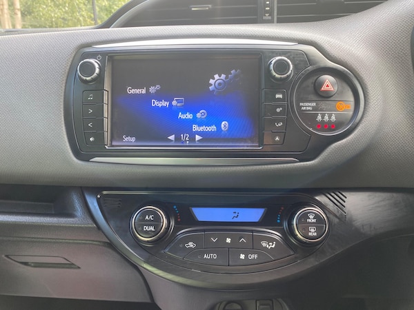 Used Toyota Yaris 2016 for sale - 75757388: Photo 16