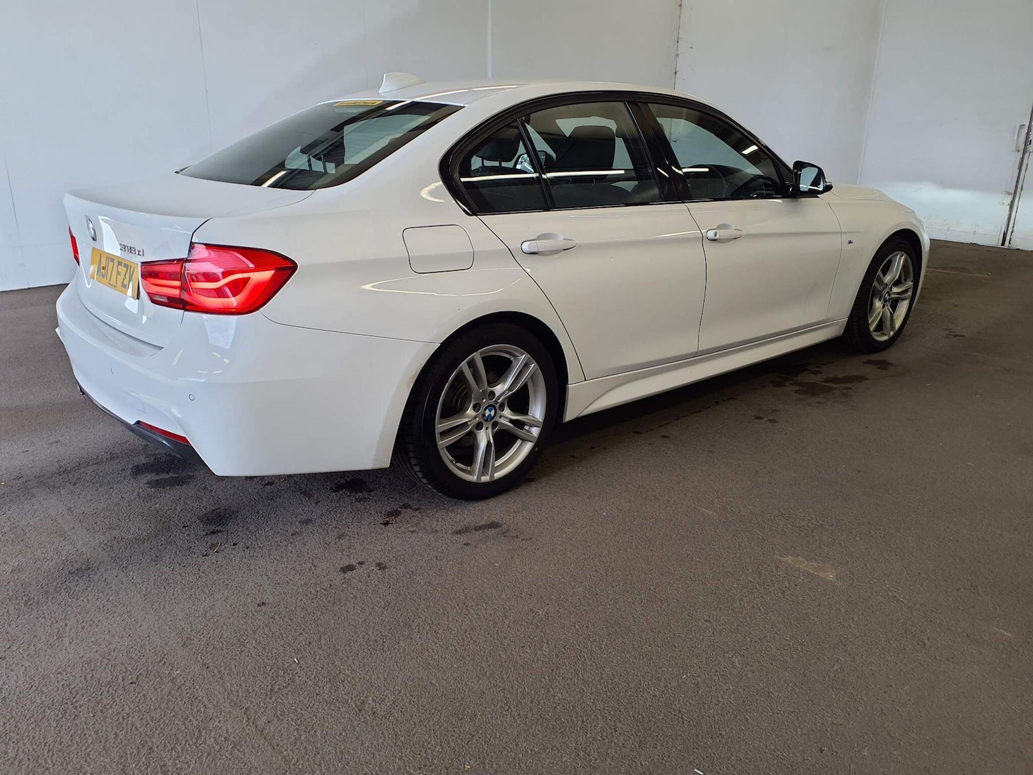 Used BMW 3 Series 2017 for sale - 76472189: Photo 4