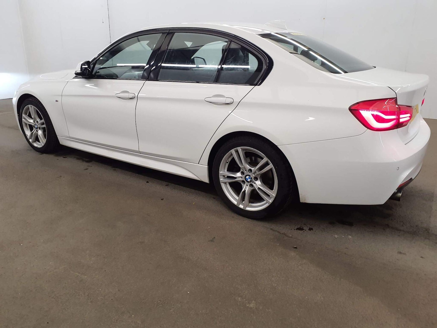 Used BMW 3 Series 2017 for sale - 76472189: Photo 6