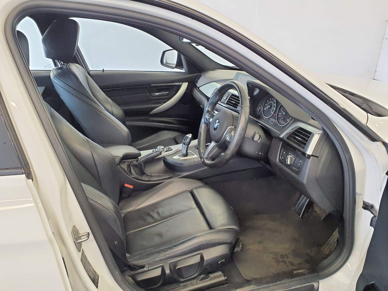 Used BMW 3 Series 2017 for sale - 76472189: Photo 7