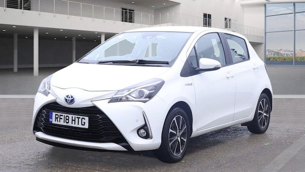 Used Toyota Yaris 2018 for sale - 76283563: Photo 2