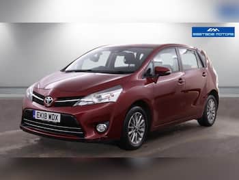 Used Toyota Verso 2018 for sale - 79659321: Photo