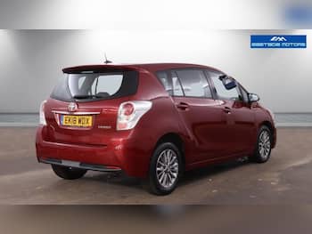 Used Toyota Verso 2018 for sale - 79659321: Photo
