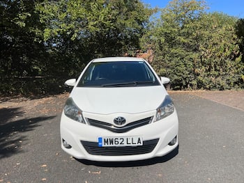 Used Toyota Yaris 2013 for sale - 79659312: Photo