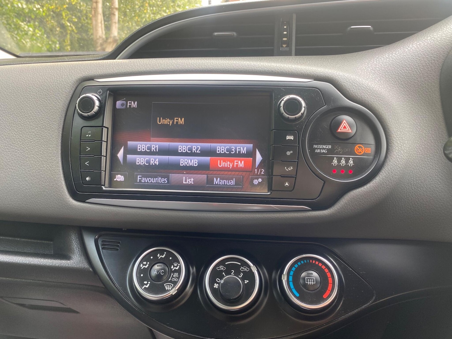 Used Toyota Yaris 2017 for sale - 77009913: Photo 16