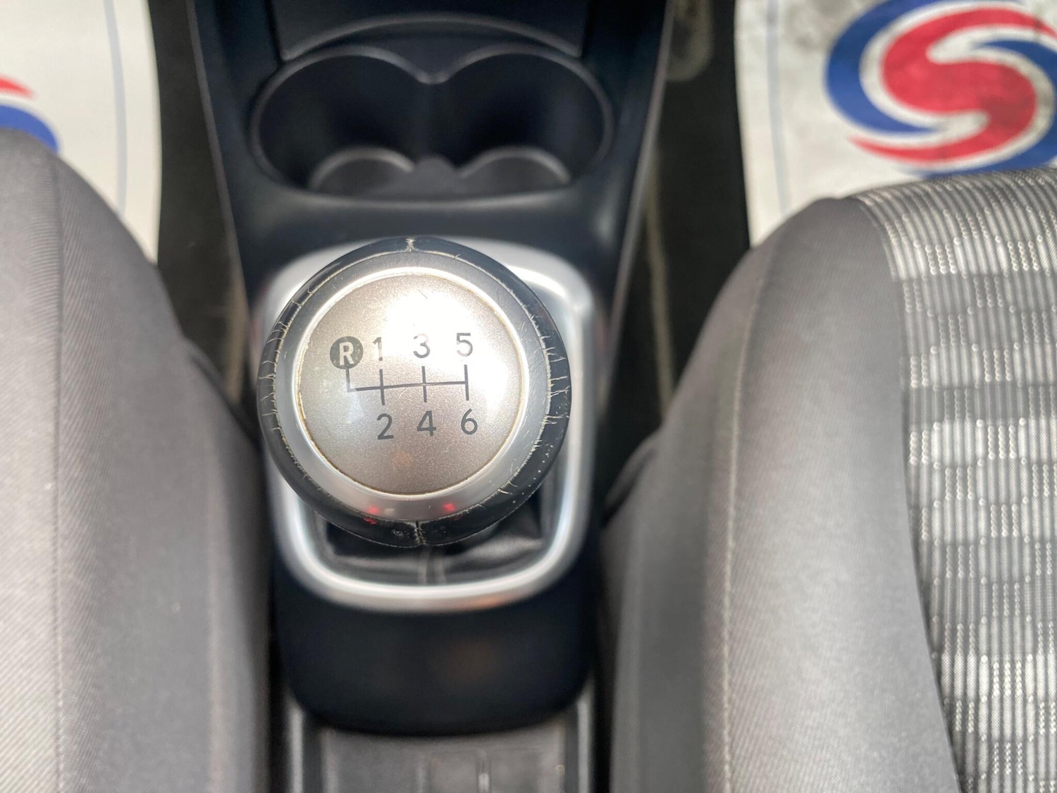 Used Toyota Yaris 2017 for sale - 77009913: Photo 24