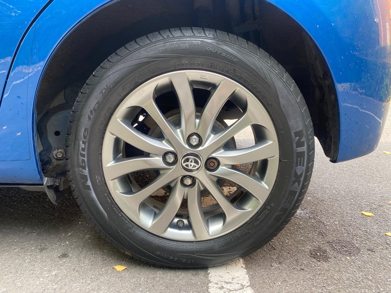 Used Toyota Yaris 2017 for sale - 77009913: Photo 30