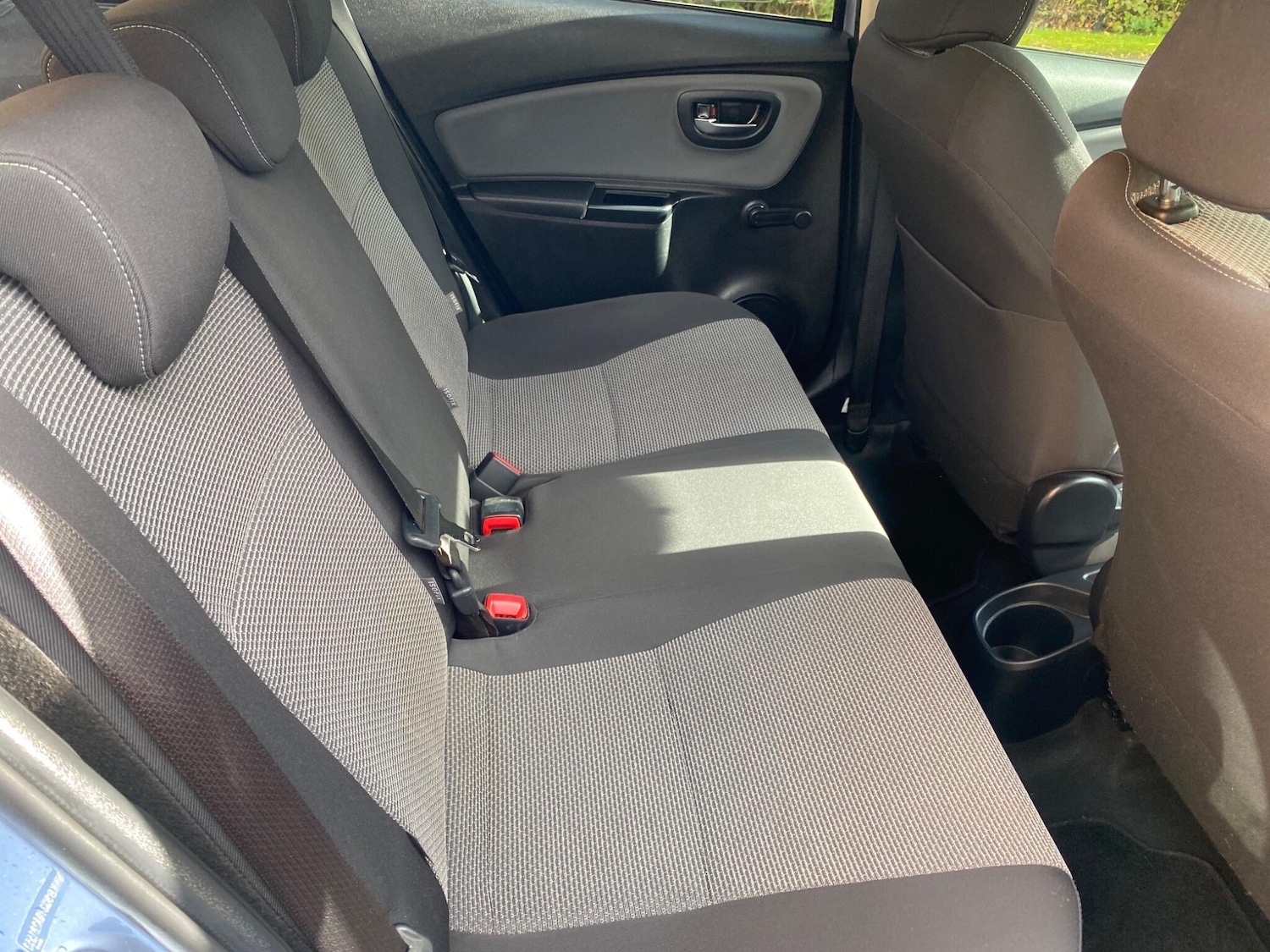 Used Toyota Yaris 2016 for sale - 77031002: Photo 24