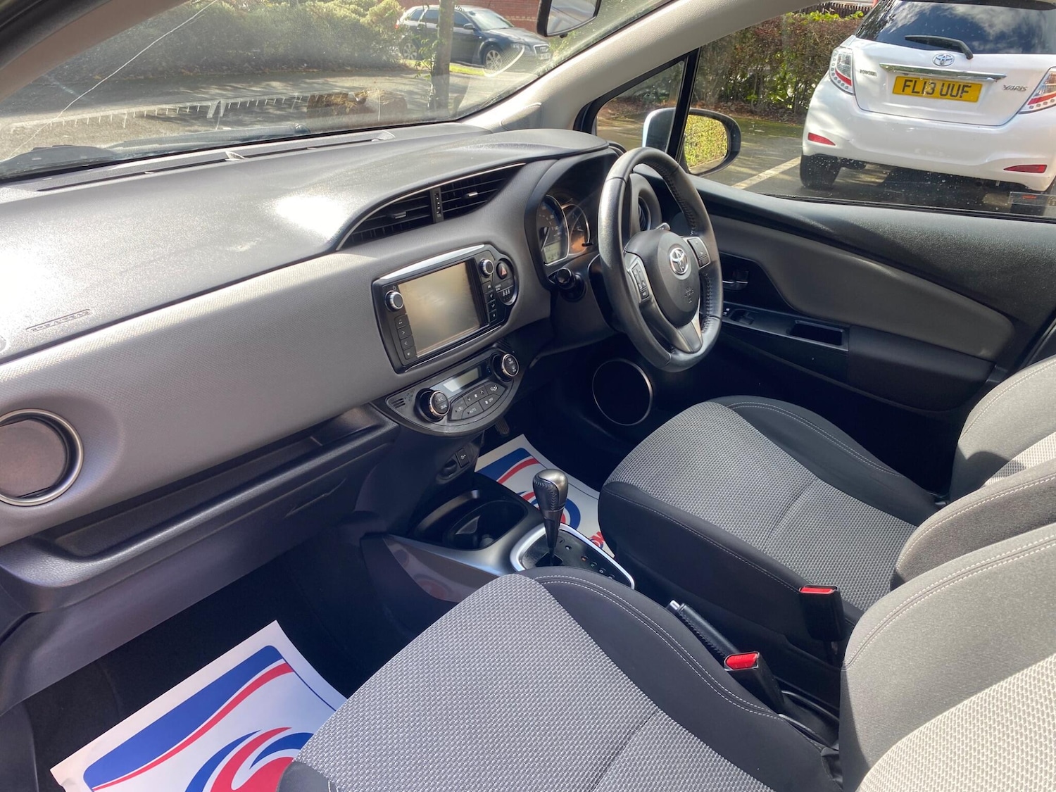 Used Toyota Yaris 2016 for sale - 77031002: Photo 9