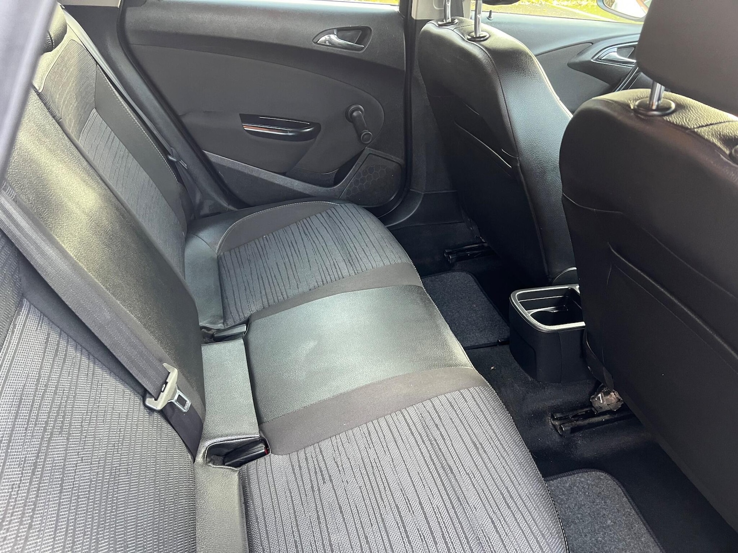 Used Vauxhall Astra 2015 for sale - 77031028: Photo 20