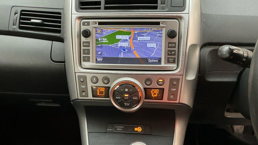 Used Toyota Verso 2012 for sale - 78100595: Photo 13