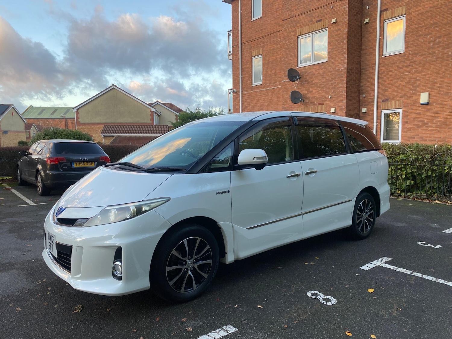 Used Toyota Estima 2025 for sale - 76371530: Photo 3