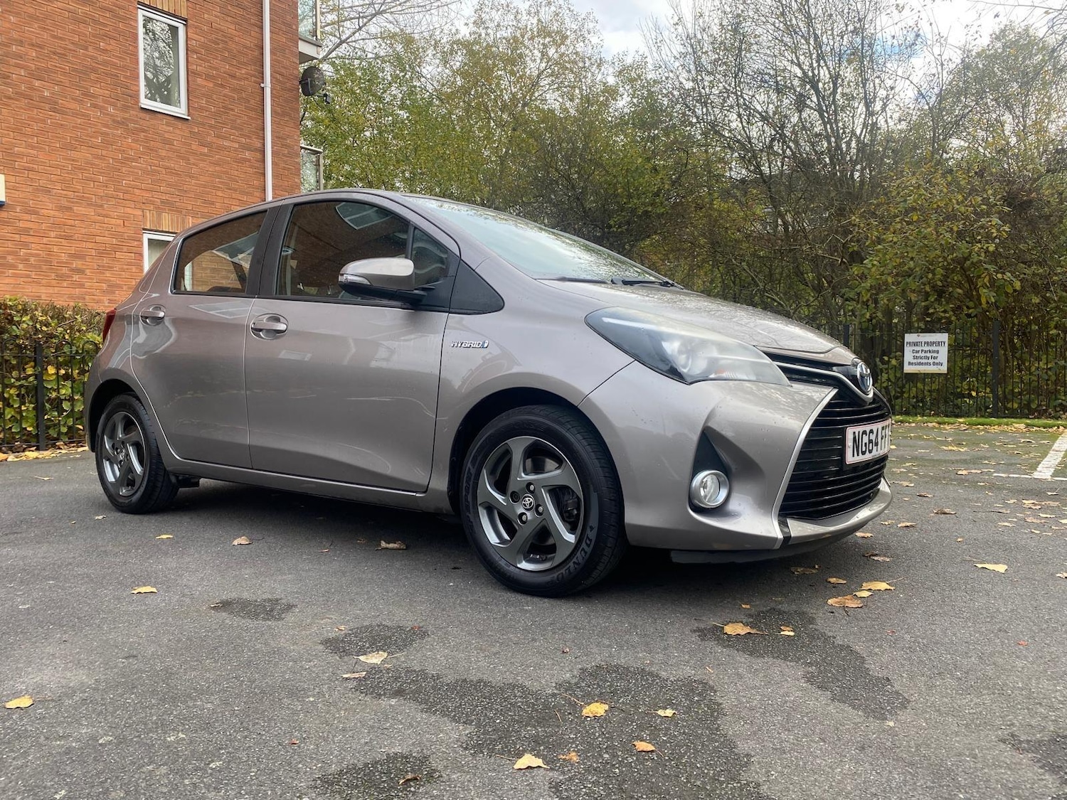 Used Toyota Yaris 2015 for sale - 77145452: Photo 32
