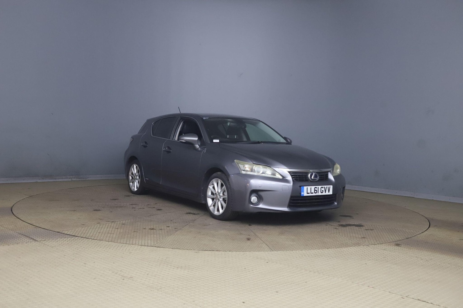 Used Lexus CT 2011 for sale - 76513196: Photo 2