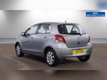 Used Toyota Yaris 2011 for sale - 79768312: Photo