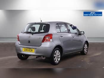 Used Toyota Yaris 2011 for sale - 79768312: Photo