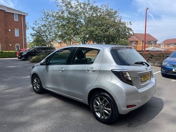 Used Toyota Yaris 2014 for sale - 79808344: Photo