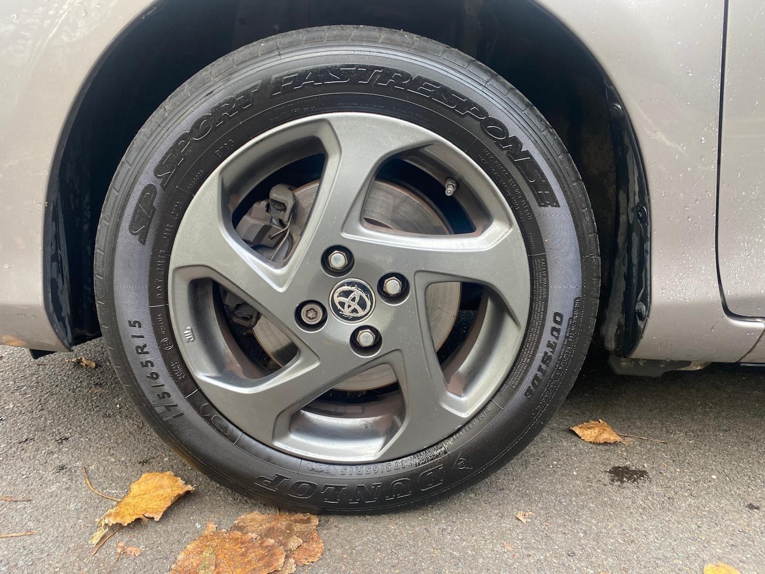 Used Toyota Yaris 2015 for sale - 77009895: Photo 28