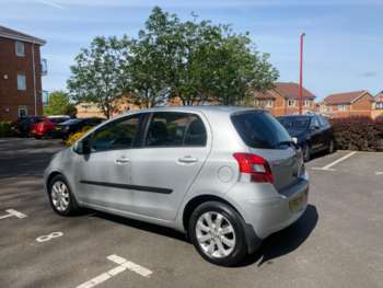 Used Toyota Yaris 2011 for sale - 74372663: Photo