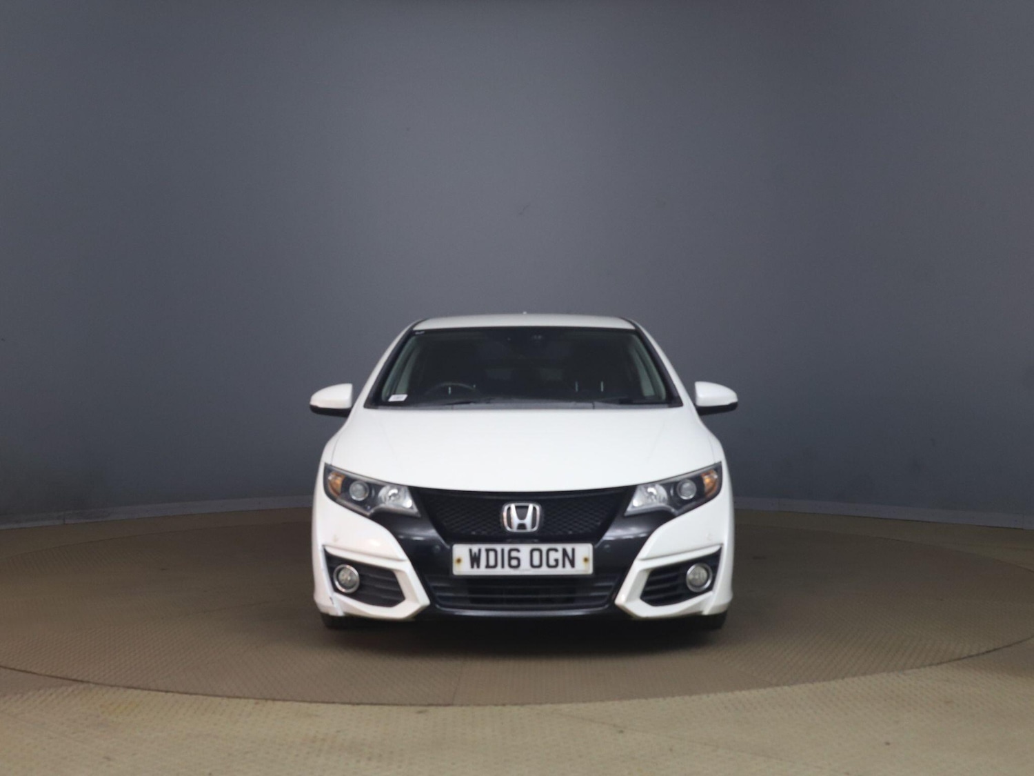 Used Honda Civic 2016 for sale - 78220695: Photo 2