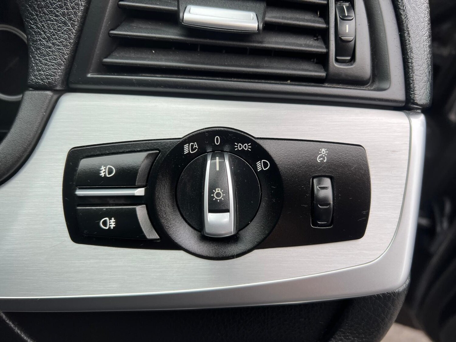 Used BMW 5 Series 2016 for sale - 77576005: Photo 30