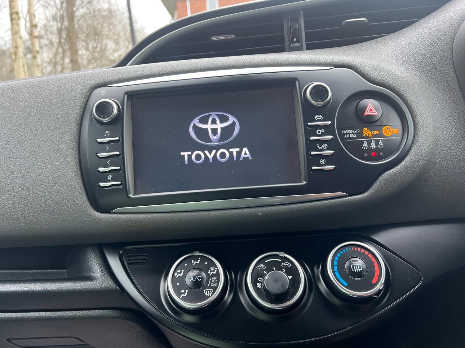 Used Toyota Yaris 2017 for sale - 78220702: Photo 15