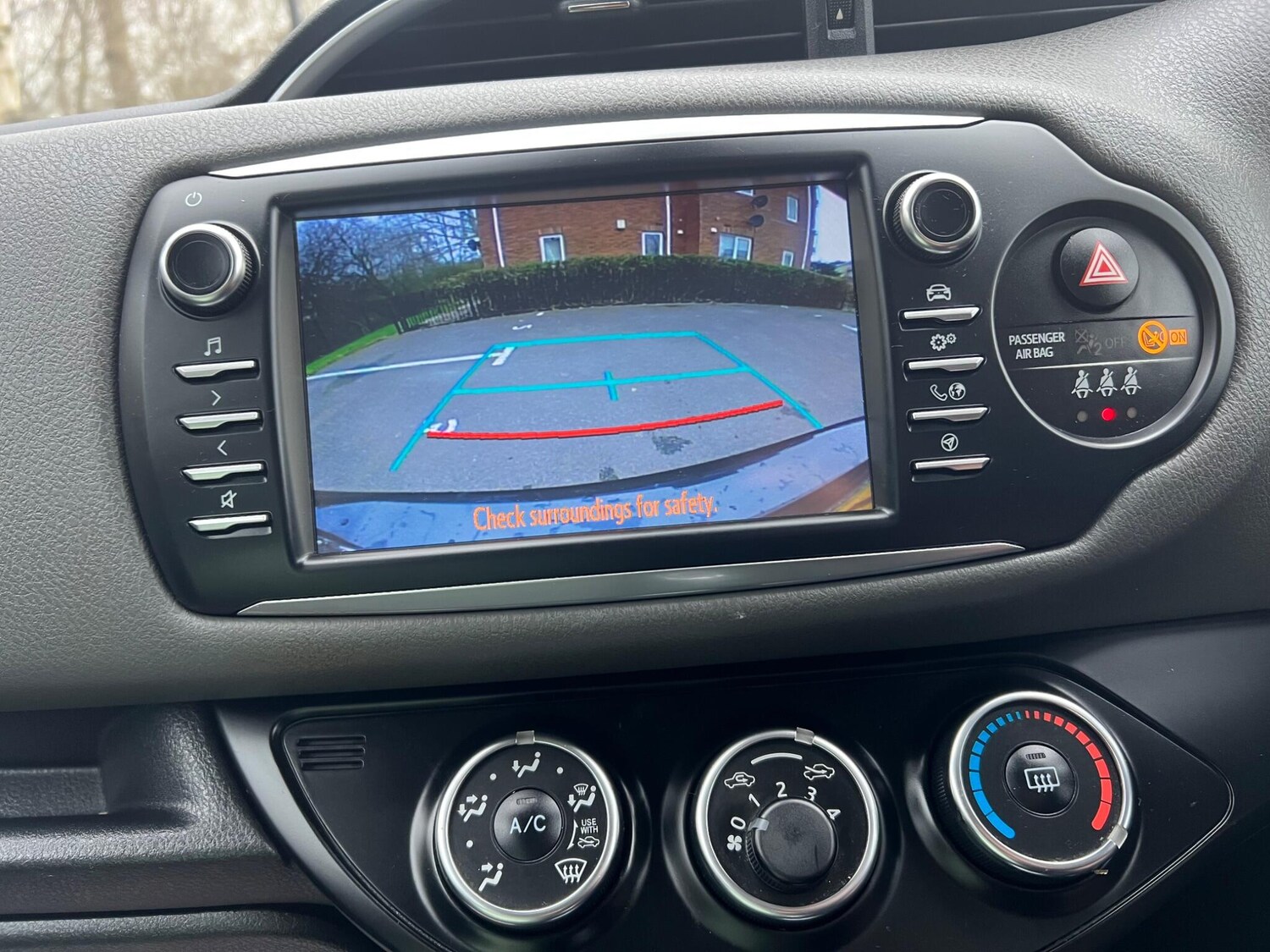 Used Toyota Yaris 2017 for sale - 78220702: Photo 19