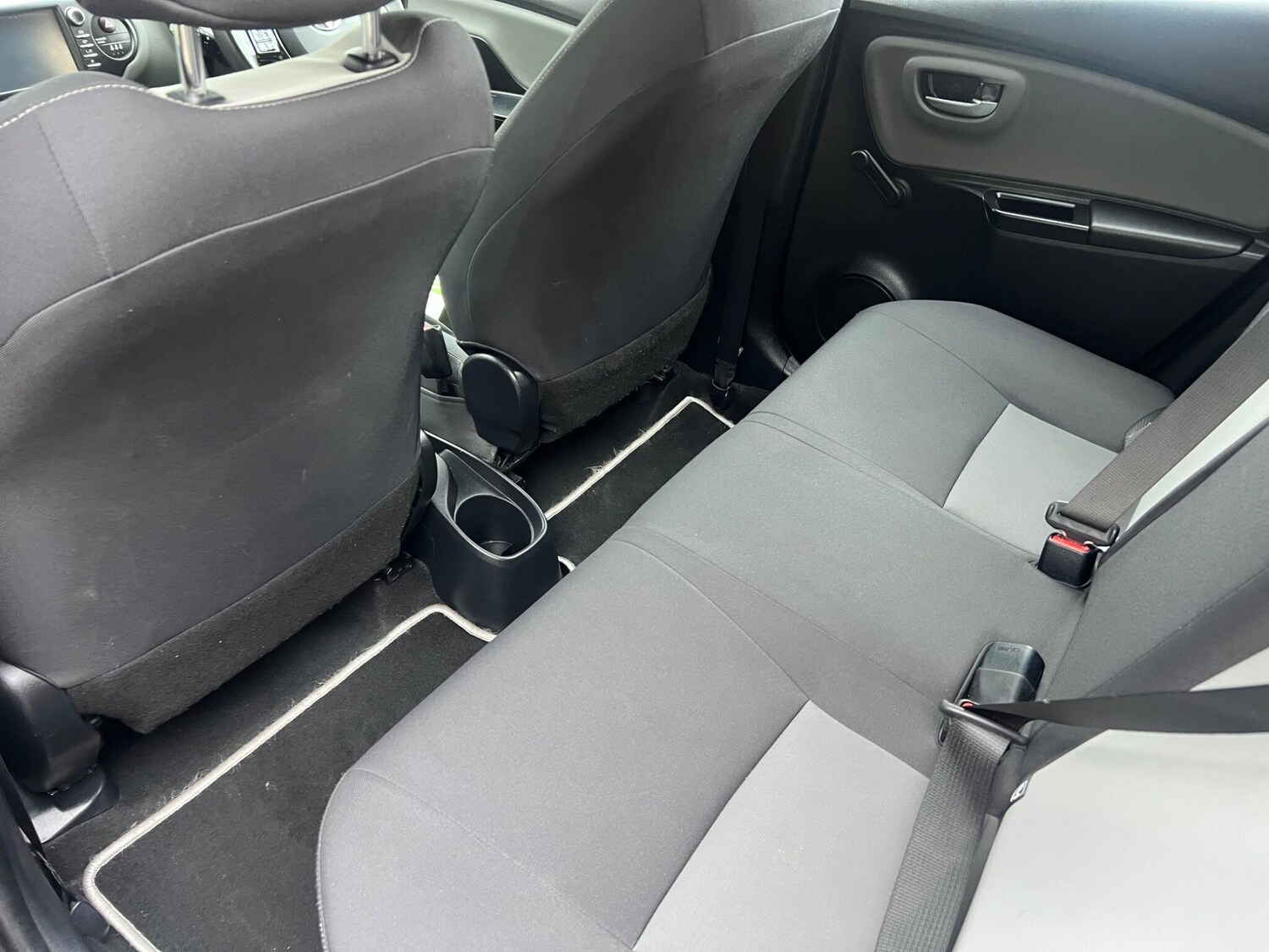 Used Toyota Yaris 2017 for sale - 78220702: Photo 25