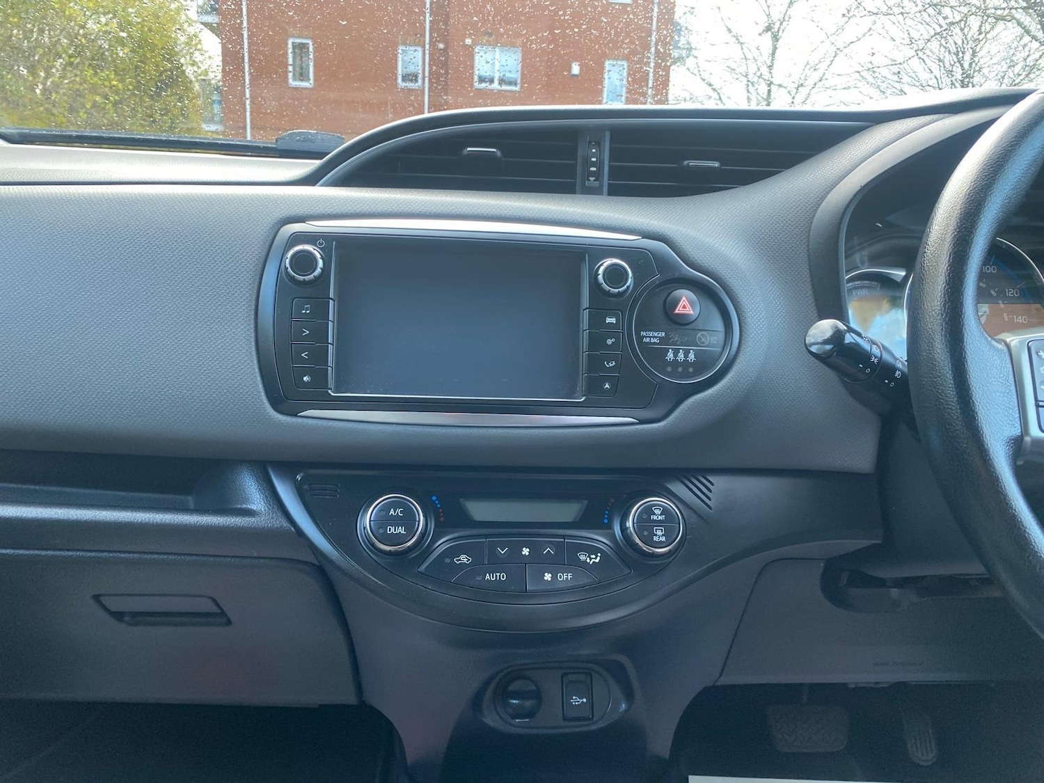 Used Toyota Yaris 2016 for sale - 77145462: Photo 17