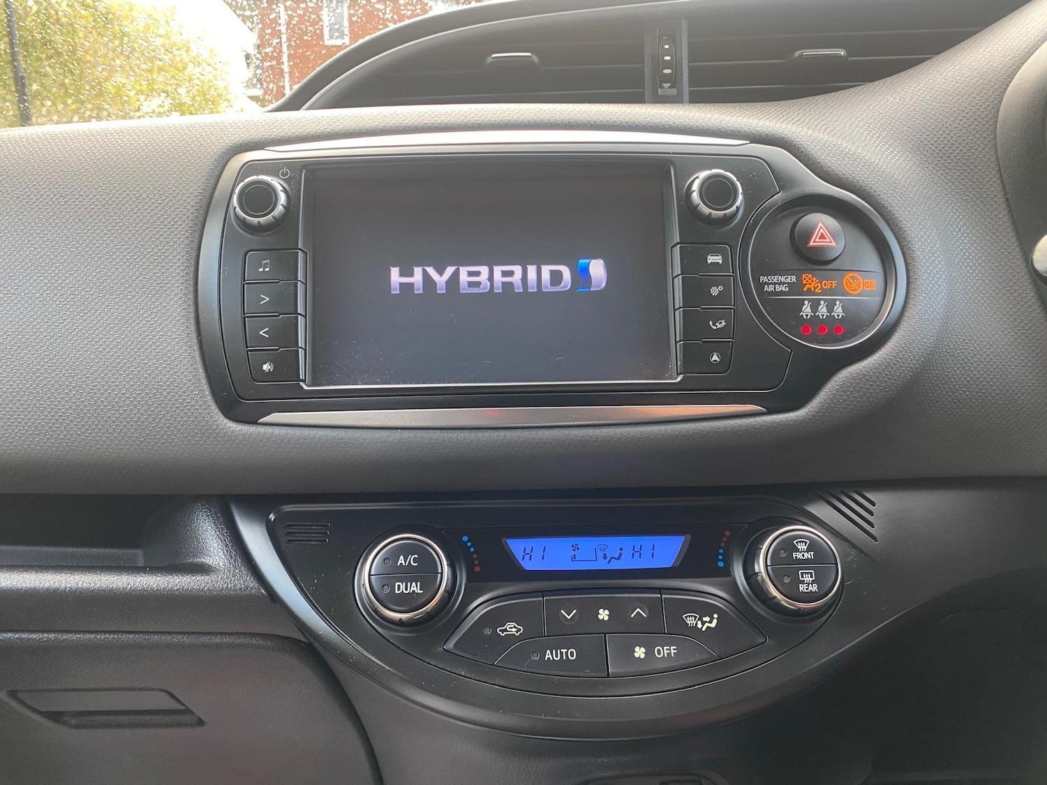 Used Toyota Yaris 2016 for sale - 77145462: Photo 18