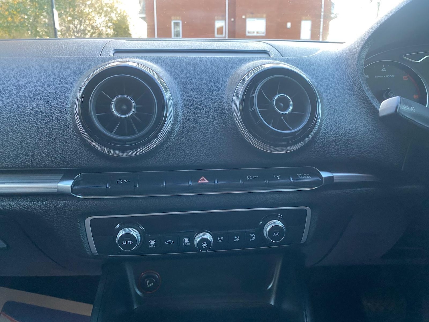 Used Audi A3 2016 for sale - 76633800: Photo 16