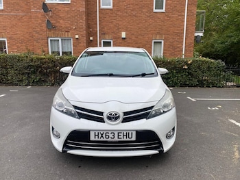 Used Toyota Verso 2013 for sale - 76121691: Photo