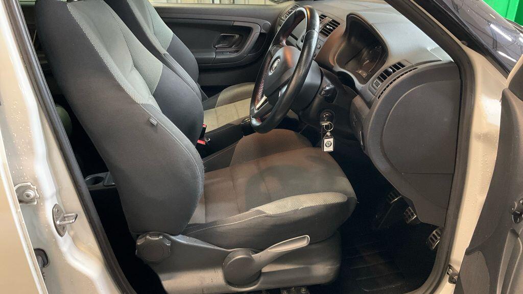 Used Skoda Fabia 2014 for sale - 77238164: Photo 15